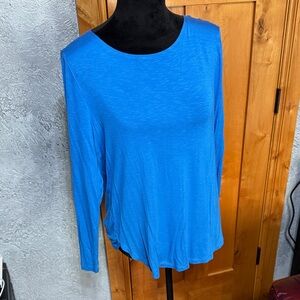 Kettlewell Women's Blue Long Sleeve Top